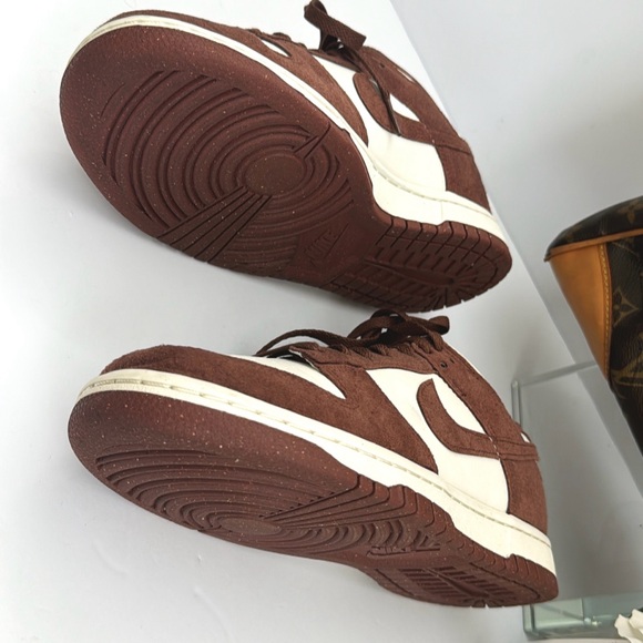 Brand New Nike Women’s Low Suade Dunk size 9 - Picture 7 of 10